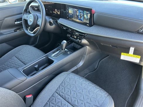 New 2026 Nissan Kicks SV image 8