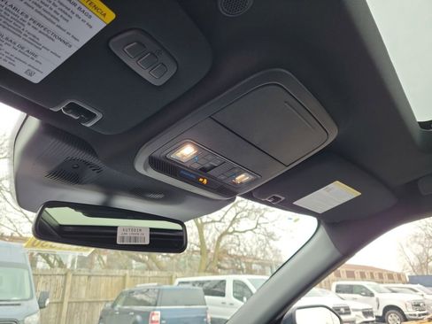 New 2026 Ford Explorer ST-Line w/ ST-Line Street Pack image 30