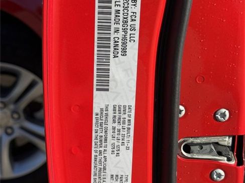 Used 2023 Dodge Charger SXT image 32