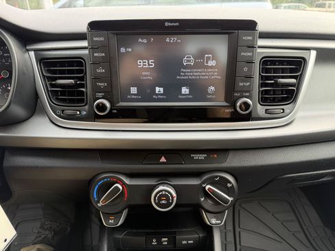 Used 2020 Kia Rio S FWD image 30