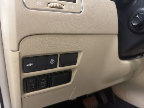 Used 2019 INFINITI QX80 Luxe w/ All-Season Package image 21