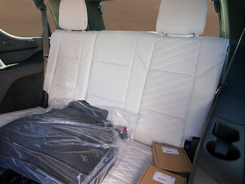 Certified 2025 Cadillac Escalade Sport Platinum w/ LPO, Floor Liner Package image 24