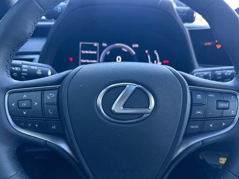 Certified 2025 Lexus UX 300h FWD w/ Accessory Package (P3) image 29