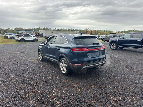 Used 2017 Lincoln MKC Premiere image 3