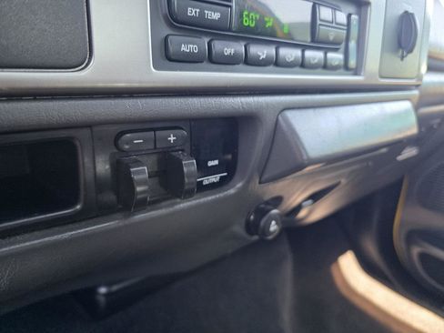 Used 2006 Ford F350 Lariat AWD/4WD image 19