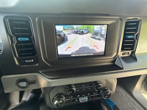 Used 2023 Ford Bronco Black Diamond AWD/4WD image 19