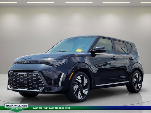 Used 2025 Kia Soul GT-Line w/ GT-Line Technology Package FWD image 8