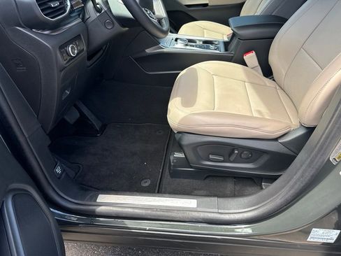 Certified 2023 Ford Explorer Limited w/ Limited Technology Package AWD/4WD image 17