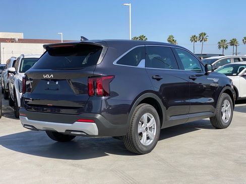 New 2026 Kia Sorento LX FWD image 3