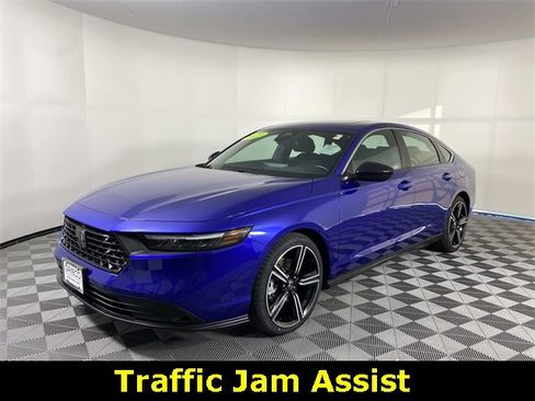 Used 2023 Honda Accord Sport image 4