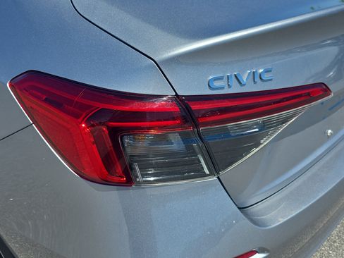 Certified 2024 Honda Civic Sport image 32