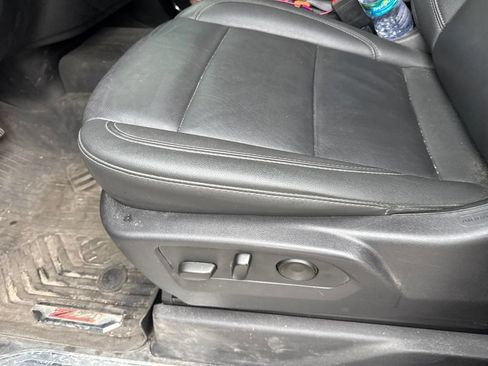Used 2024 Chevrolet Silverado 1500 LT AWD/4WD image 12