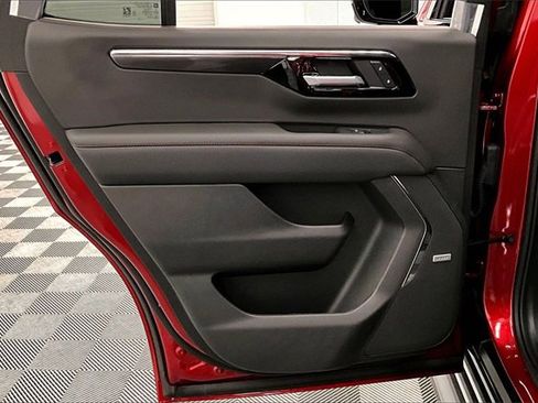 Used 2025 Chevrolet Tahoe RST w/ Comfort Package image 21