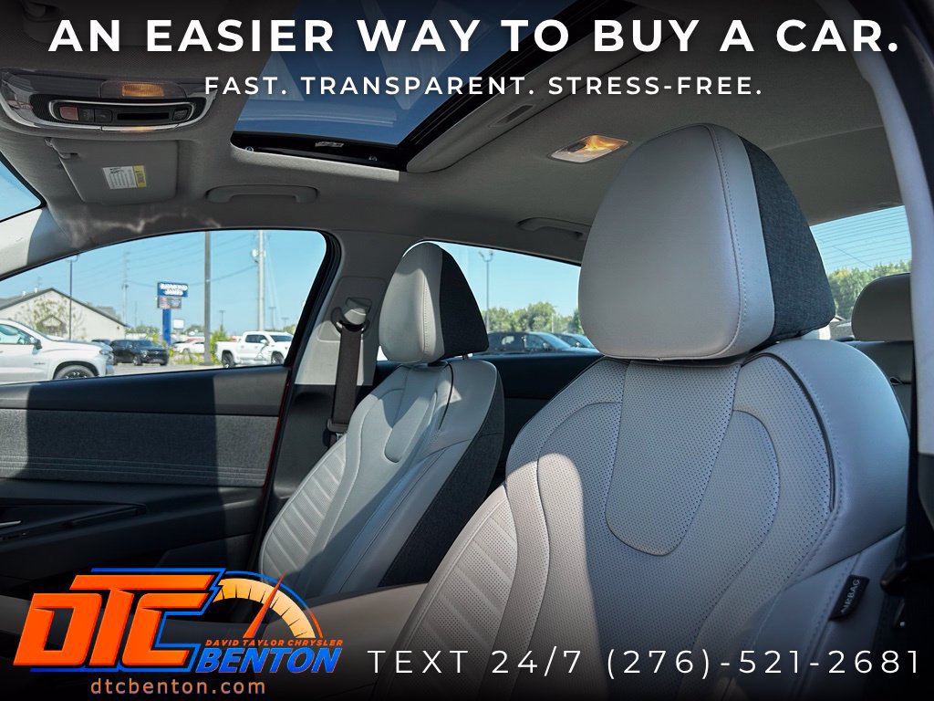 Used 2025 Hyundai Elantra Limited FWD image 11