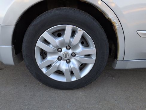 Used 2010 Nissan Altima 2.5 S FWD image 20