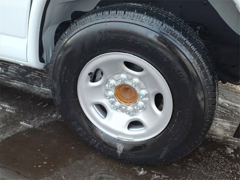 Used 2025 Chevrolet Express 3500 LS image 7