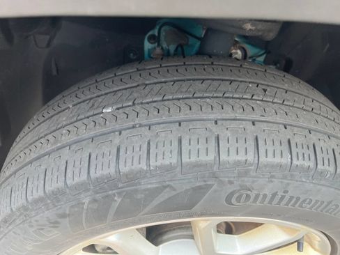Used 2022 Jeep Renegade Latitude AWD/4WD image 27