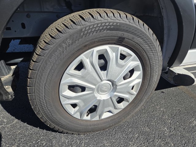 Certified 2025 Ford Transit 250 Low Roof w/ Exterior Upgrade Package RWD image 31