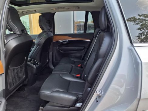 Used 2023 Volvo XC90 B6 Plus w/ Protection Package Premier AWD/4WD image 14