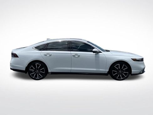 Certified 2025 Honda Accord Touring image 7