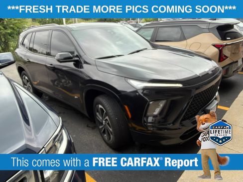 Used 2026 Buick Enclave Sport Touring w/ Power Package AWD/4WD image 3