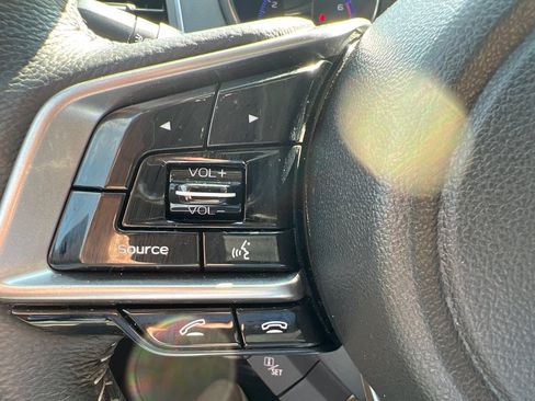 Used 2019 Subaru Outback 2.5i Limited AWD/4WD image 16