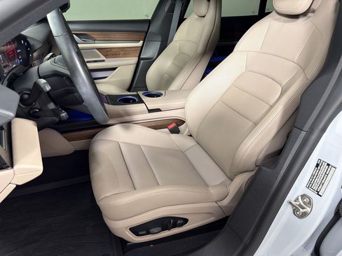 Certified 2025 Porsche Taycan 4 Cross Turismo AWD/4WD image 5