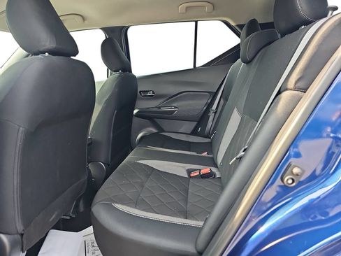 Used 2020 Nissan Kicks SV FWD image 14