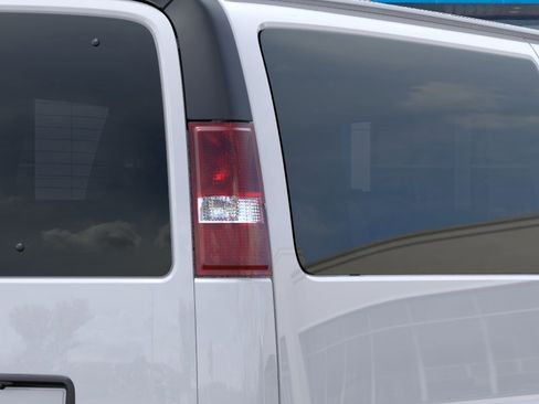 New 2026 Chevrolet Express 3500 LS RWD image 11