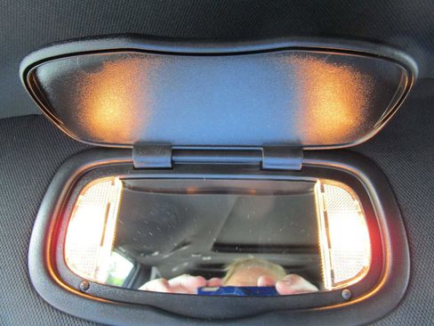 New 2026 Chrysler Pacifica Limited w/ Uconnect Theater Family Group AWD/4WD image 58