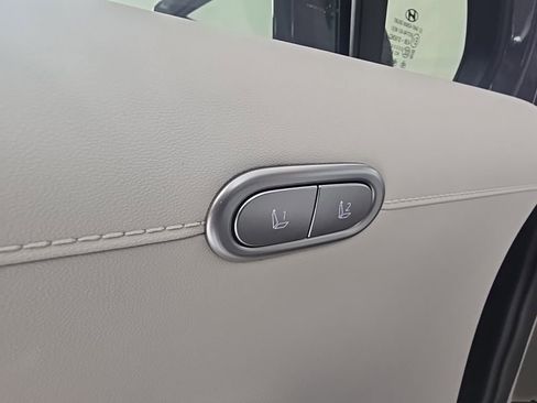 New 2026 Hyundai Palisade Limited FWD image 12