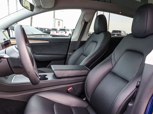 Used 2023 Tesla Model Y Long Range image 20