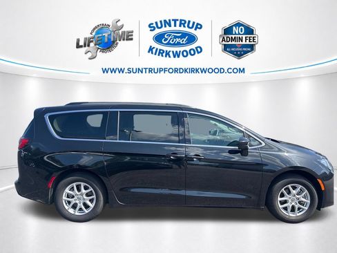 Used 2021 Chrysler Voyager Lxi FWD image 8