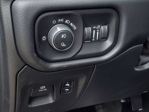 New 2026 RAM 1500 4x4 Crew Cab image 12