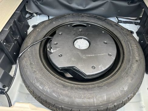 Used 2015 Nissan Murano SV FWD image 28