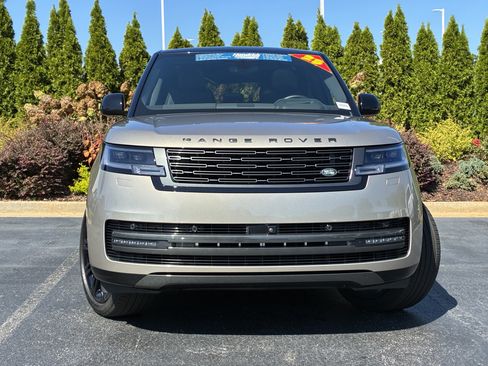 Used 2025 Land Rover Range Rover Long Wheelbase SE AWD/4WD image 5