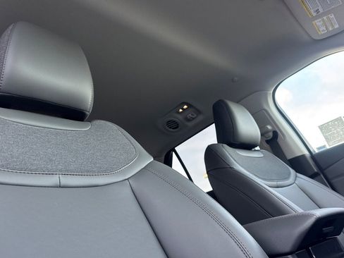 New 2026 Ford Explorer Active w/ Active Comfort Package RWD image 17