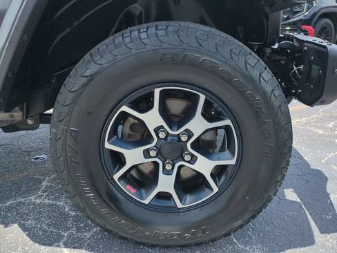 Used 2019 Jeep Wrangler Unlimited Rubicon AWD/4WD image 11