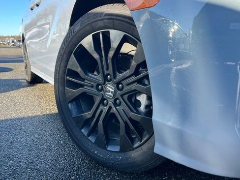 Used 2025 Honda Odyssey Sport-L image 2