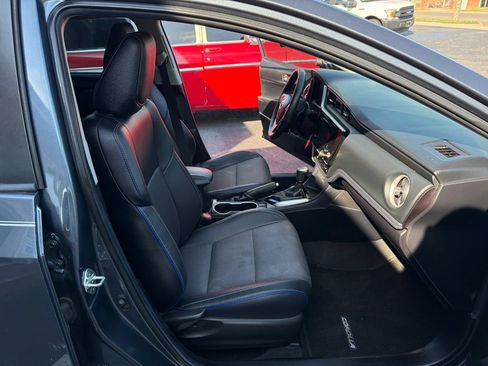 Used 2019 Toyota Corolla SE FWD image 42