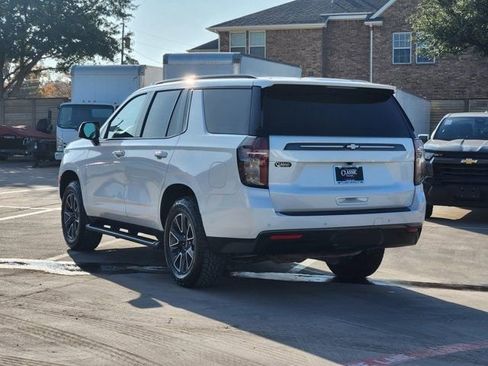 Used 2022 Chevrolet Tahoe Z71 w/ Luxury Package image 3