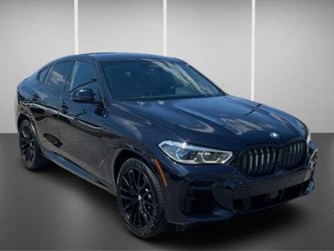Used 2022 BMW X6 xDrive40i w/ Executive Package AWD/4WD image 2