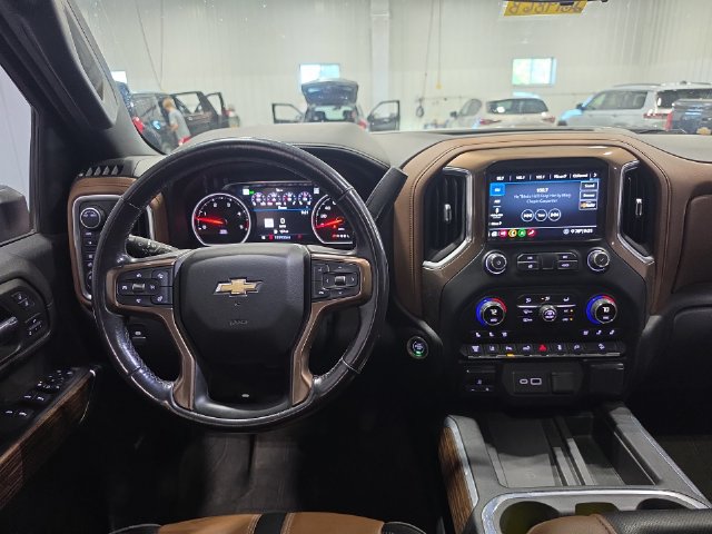 Used 2020 Chevrolet Silverado 2500 High Country w/ Z71 Off-Road Package AWD/4WD image 5