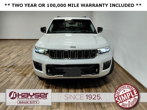 Used 2022 Jeep Grand Cherokee L Overland w/ Luxury Tech Group IV image 3