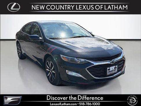 Used 2023 Chevrolet Malibu RS w/ Driver Confidence Package FWD image 1