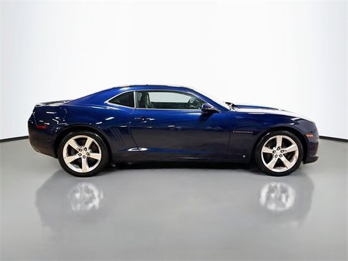 Used 2010 Chevrolet Camaro SS w/ RS Package image 6