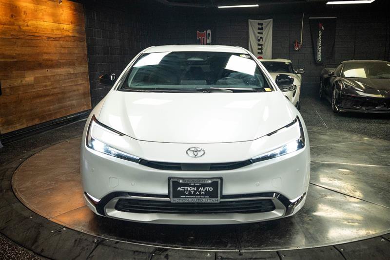 Used 2024 Toyota Prius Prime FWD image 4