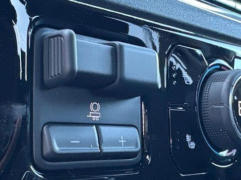 New 2025 Chevrolet Silverado 1500 LT image 42