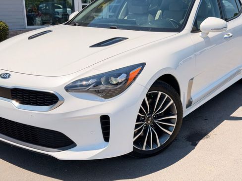 Used 2019 Kia Stinger Premium RWD image 45