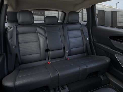 New 2026 Lincoln Nautilus Reserve image 11